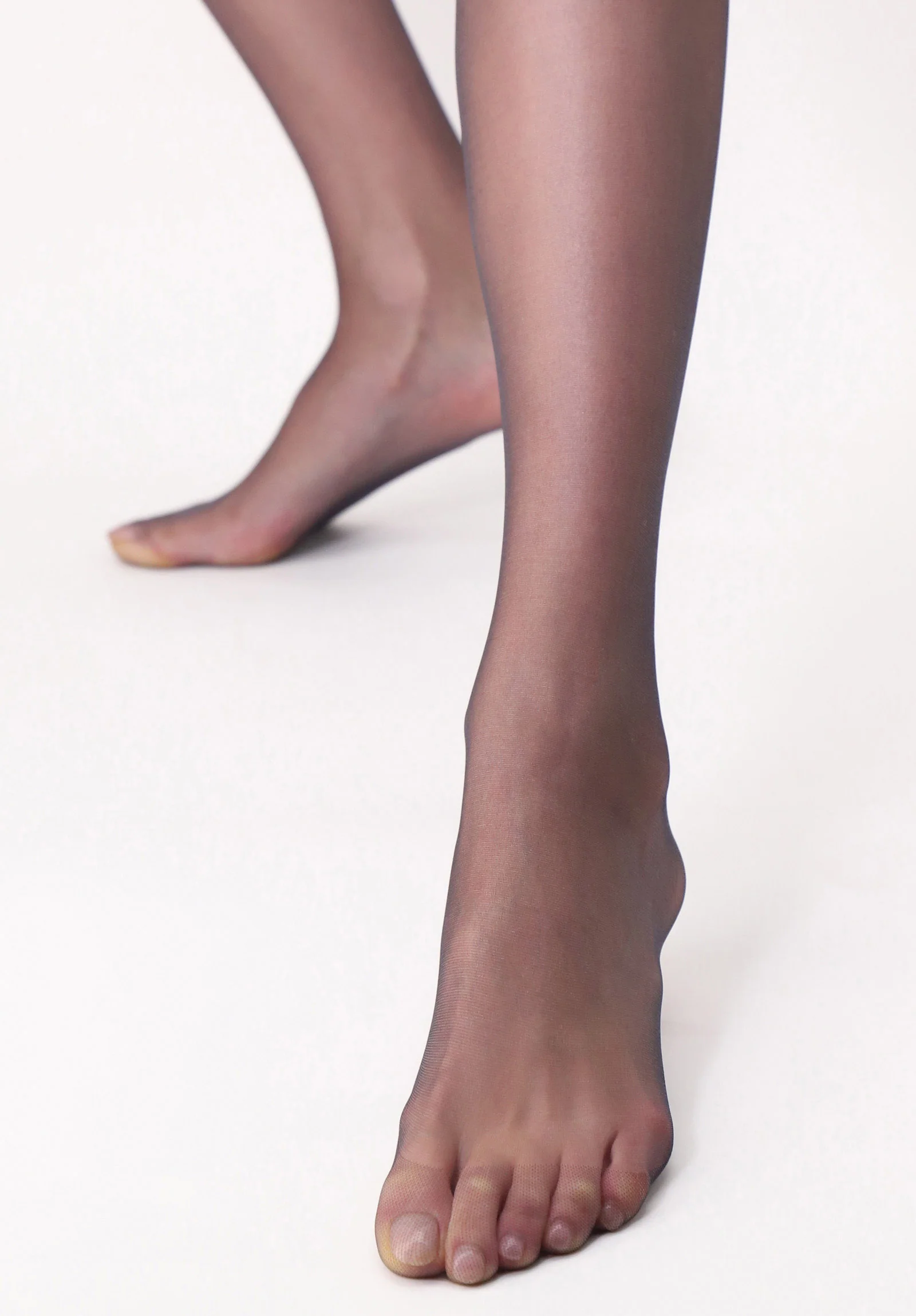 V-Slim Zero Pantyhose - Image 2